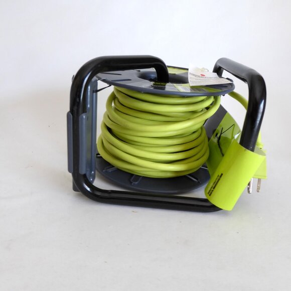 NEW 50’ EXTENSION CORD REEL WALL MOUNT 4 SOCKET BRACKET MASTERPLUG 13 AMPS - Picture 6 of 7